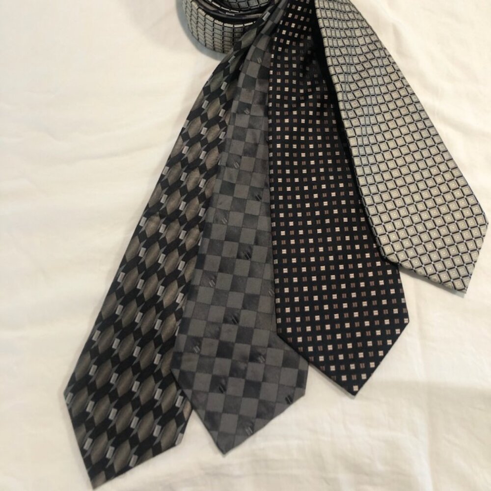 Checkered Past Tie Bundle